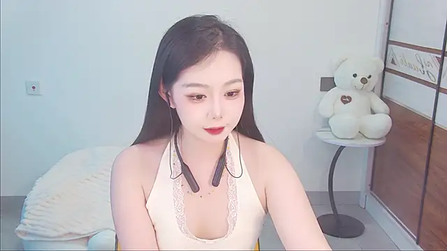 swie111 online show from May 18, 3:02 am