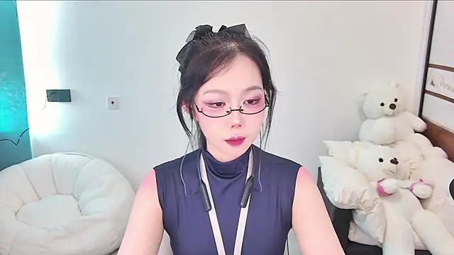 swie111 online show from July 6, 3:14 am