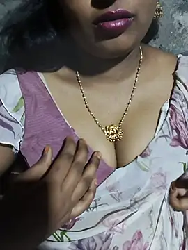 Snapshot of lilly-telugu chatting on July 5, 5:31 pm lilly-telugu online show from July 5, 5:31 pm