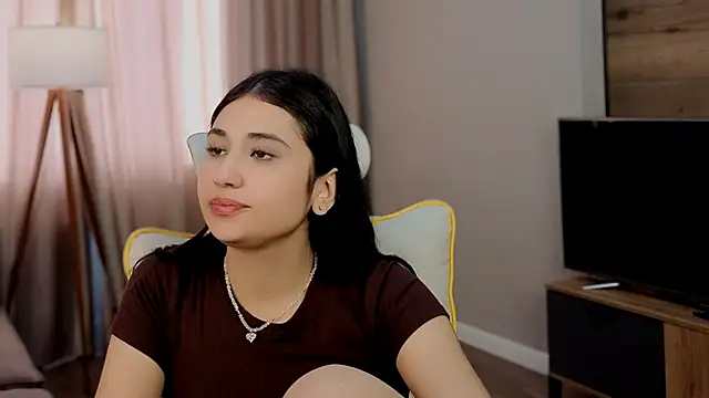 Snapshot of honeylanaa chatting on June 4, 5:02 am honeylanaa online show from June 4, 5:02 am