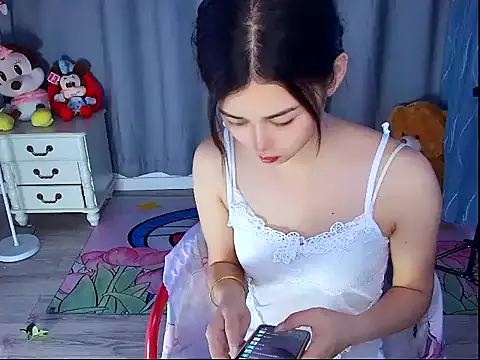 QinQin-888 online show from May 19, 4:30 am