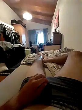Snapshot of Nicolas065 chatting on July 14, 4:56 pm Nicolas065 online show from July 14, 4:56 pm