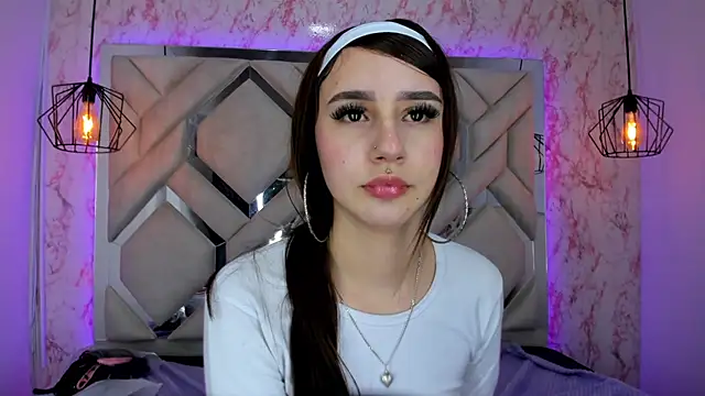 leri rose  online show from July 28, 4:39 pm