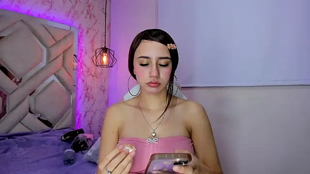 leri rose  online show from August 1, 12:59 pm