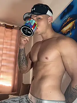 Snapshot of Jamess_White chatting on May 28, 2:14 pm Jamess White online show from May 28, 2:14 pm