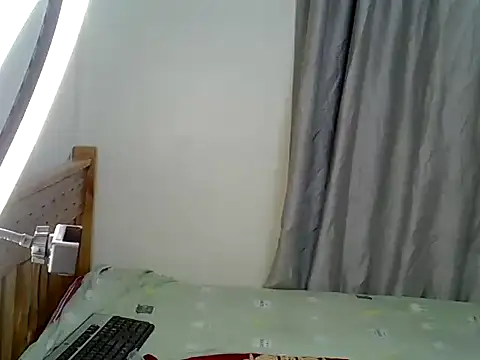 Snapshot of Sexxyjey chatting on May 15, 2:02 pm Sexxyjey online show from May 15, 2:02 pm