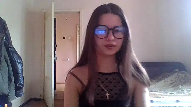 Snapshot of Bellochka201 chatting on May 21, 8:43 am Bellochka201 online show from May 21, 8:43 am