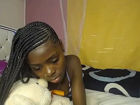 Snapshot of lilmystic_lola chatting on June 4, 5:30 pm lilmystic lola online show from June 4, 5:30 pm