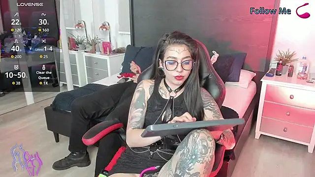 inkedsinners  online show from May 29, 4:38 pm