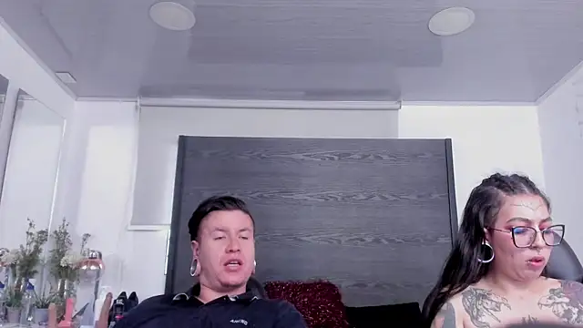 inkedsinners  online show from July 6, 10:23 pm