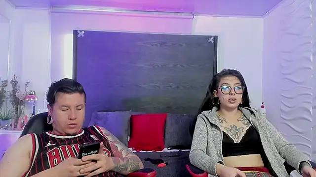 inkedsinners  online show from July 14, 2:01 pm
