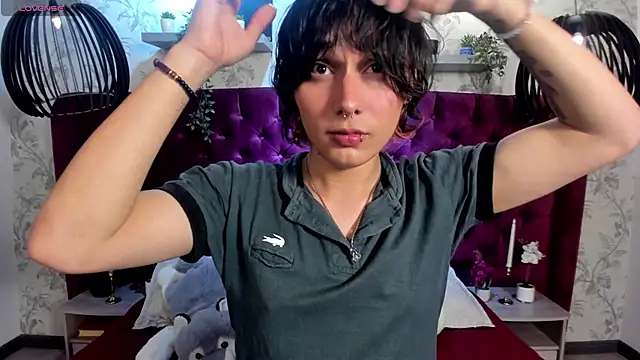 Snapshot of Brunodeluca_ chatting on June 18, 8:24 pm Brunodeluca online show from June 18, 8:24 pm