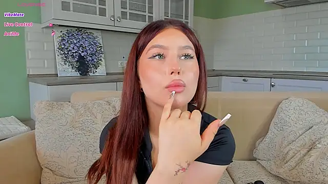 Snapshot of AliceFlowe chatting on July 17, 12:56 pm AliceFlowe online show from July 17, 12:56 pm