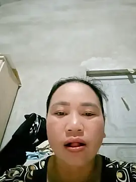 Snapshot of Elizabeo chatting on May 27, 12:24 pm Elizabeo online show from May 27, 12:24 pm