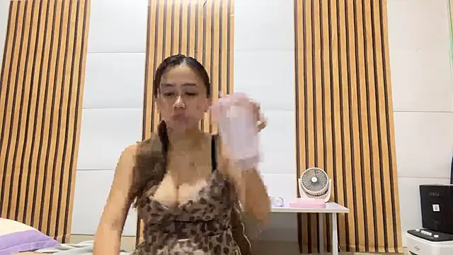 GiselleRina online show from May 28, 1:08 pm