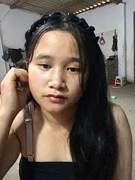 Ninaa01 online show from May 17, 2:20 am