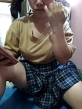 Ninaa01 online show from May 28, 7:16 am