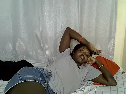 Snapshot of Lorainebabes chatting on June 23, 10:08 pm Lorainebabes online show from June 23, 10:08 pm