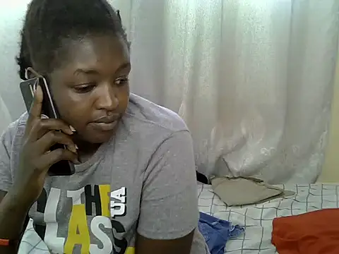 Snapshot of Lorainebabes chatting on June 27, 1:50 pm Lorainebabes online show from June 27, 1:50 pm