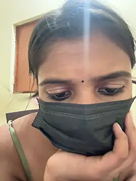 Snapshot of Poonam-Ray chatting on July 20, 10:39 am Poonam-Ray online show from July 20, 10:39 am