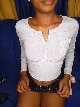 Snapshot of sexy_girlyee chatting on May 25, 6:52 am sexy girlyee online show from May 25, 6:52 am