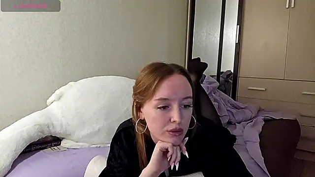 Felicia Miller  online show from May 29, 6:50 pm