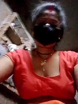 Snapshot of Rachnaaapkijaan78 chatting on May 25, 4:24 pm Rachnaaapkijaan78 online show from May 25, 4:24 pm