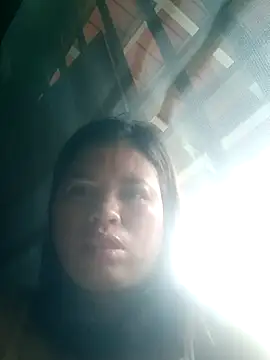 Snapshot of -Yeyi- chatting on May 24, 10:26 pm -Yeyi- online show from May 24, 10:26 pm