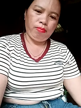 -Yeyi- online show from July 9, 10:36 pm