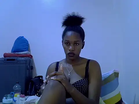 Snapshot of ANGEL_MIA23 chatting on July 14, 2:05 am ANGEL MIA23 online show from July 14, 2:05 am
