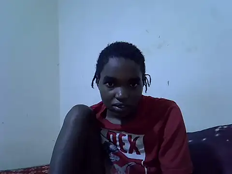 Snapshot of princess_scovia chatting on May 19, 8:48 pm princess scovia online show from May 19, 8:48 pm