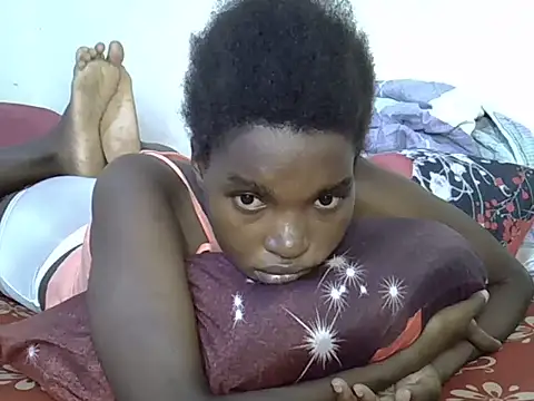 Snapshot of princess_scovia chatting on July 1, 6:07 pm princess scovia online show from July 1, 6:07 pm