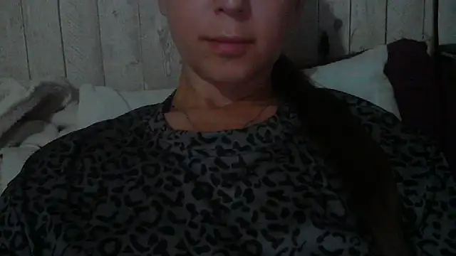 Bella--White online show from May 29, 4:05 pm