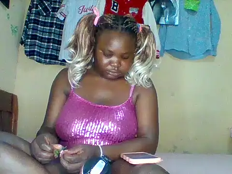 Snapshot of nustydayanah chatting on May 18, 6:25 pm nustydayanah online show from May 18, 6:25 pm
