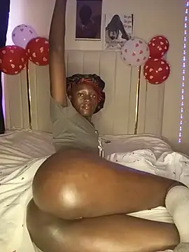 Missvee44 online show from July 28, 8:10 am