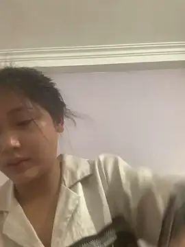 Snapshot of hinami-lo chatting on May 16, 6:10 am hinami-lo online show from May 16, 6:10 am