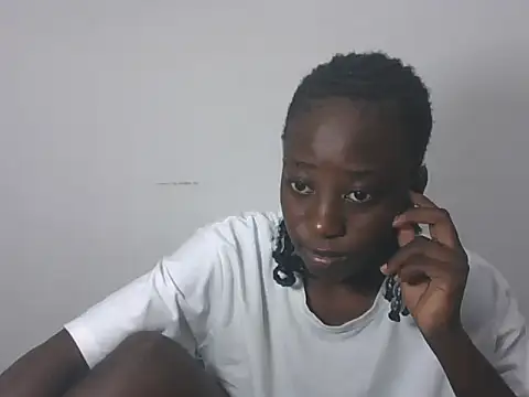 Darkpretty23 online show from May 27, 2:14 pm