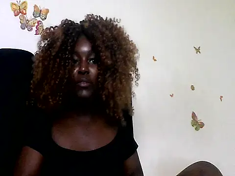 MoonlighMaya online show from July 15, 9:53 pm