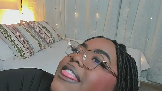 Ayanaa Ebony  online show from May 26, 11:17 am