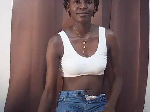 Snapshot of sexy_berry5 chatting on May 20, 12:11 pm sexy berry5 online show from May 20, 12:11 pm