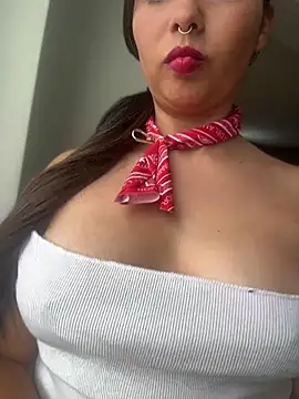 Snapshot of Catalina_kiss chatting on May 16, 9:13 pm Catalina kiss online show from May 16, 9:13 pm