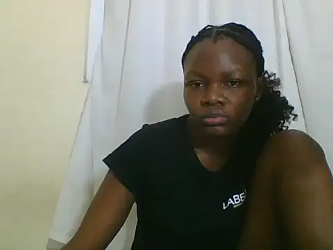 Snapshot of Sweetgal2025 chatting on July 12, 5:37 pm Sweetgal2025 online show from July 12, 5:37 pm