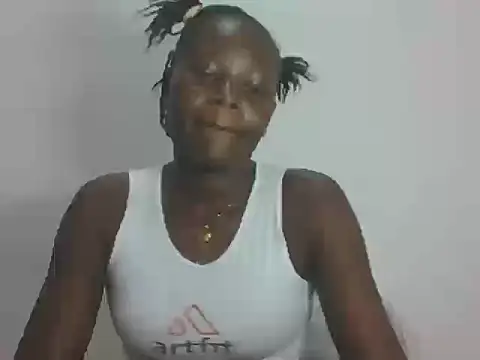 Petitepretty23 online show from May 16, 10:36 am