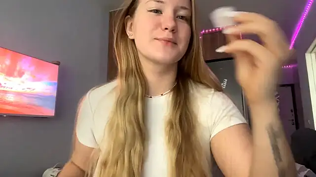 Lisi Kiss  online show from May 27, 10:12 am