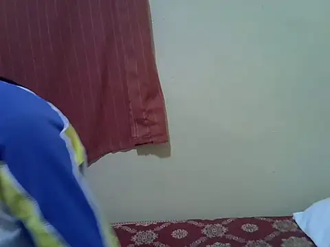 cutelyne online show from May 20, 3:51 pm
