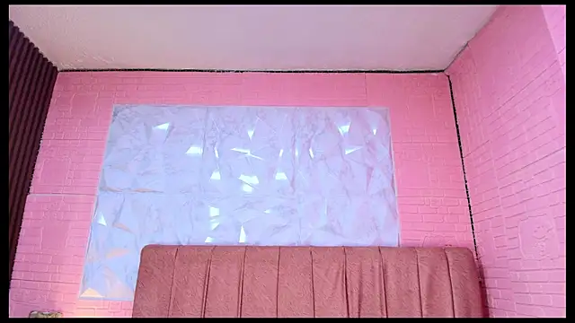 Snapshot of mnicollesweet_pri chatting on July 17, 3:35 am mnicollesweet pri online show from July 17, 3:35 am