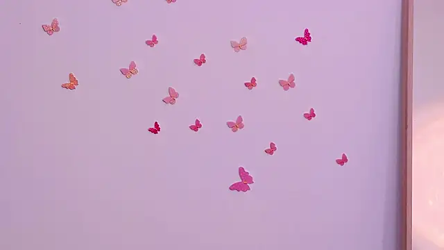 Daisy Blush online show from May 30, 4:53 am