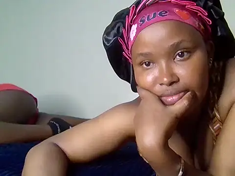 Snapshot of Pretty_neni chatting on May 20, 7:09 pm Pretty neni online show from May 20, 7:09 pm