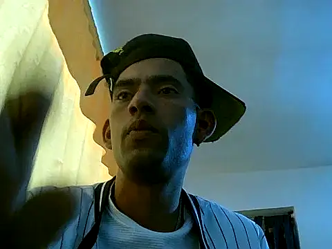 Snapshot of Negritohot3682 chatting on June 26, 9:30 pm Negritohot3682 online show from June 26, 9:30 pm