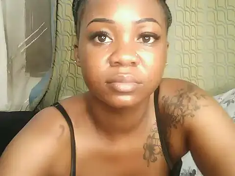 Snapshot of savage_and_sweet chatting on June 13, 11:13 pm savage and sweet online show from June 13, 11:13 pm